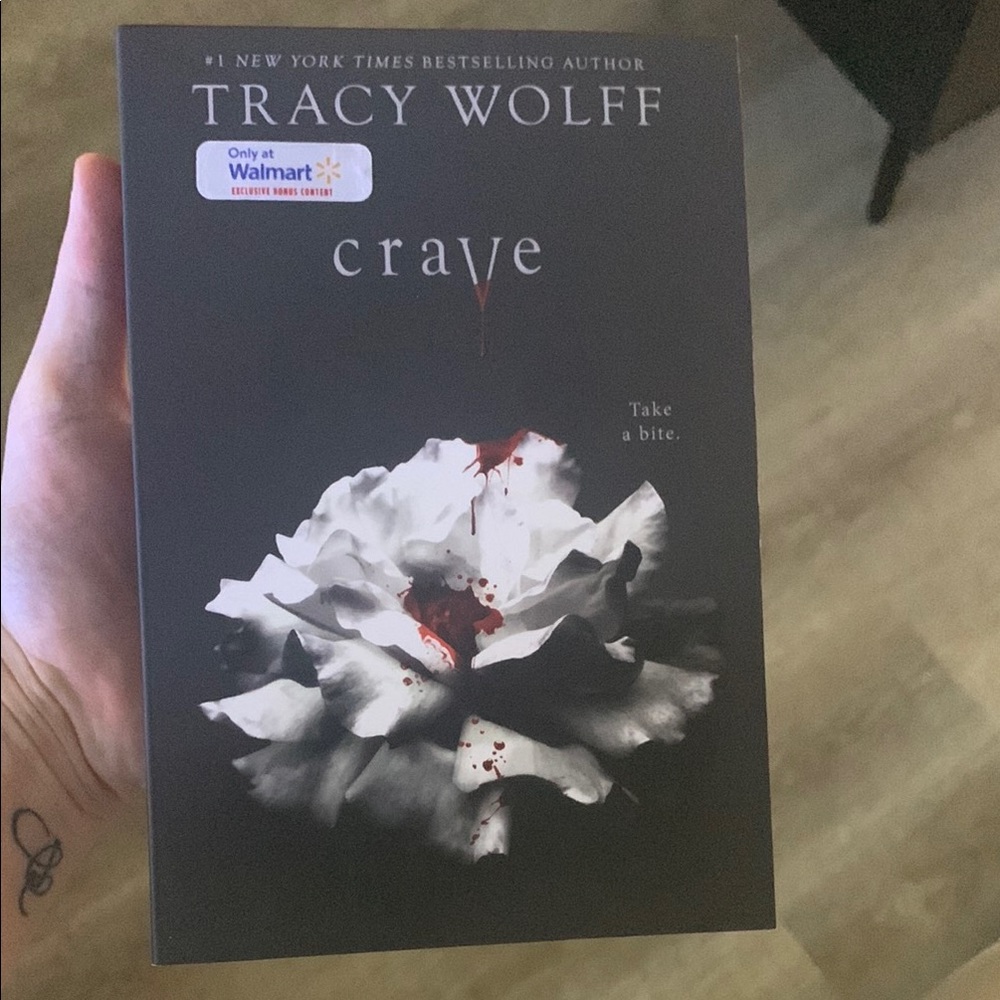 Crave by Tracy Wolff Book